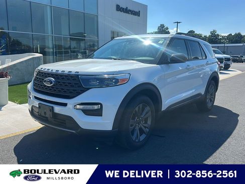Used 2023 Ford Explorer XLT w/ Equipment Group 202A AWD/4WD image 1
