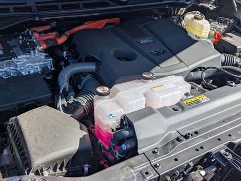 New 2026 Toyota Tundra Platinum AWD/4WD image 27