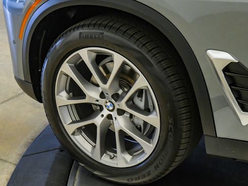 Certified 2024 BMW X5 xDrive40i w/ Premium Package AWD/4WD image 10