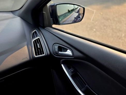 Used 2016 Ford Focus ST FWD image 26