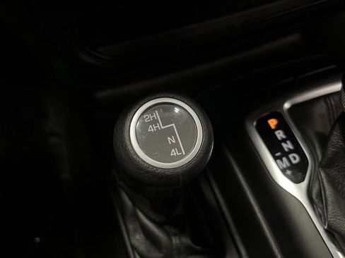 Used 2020 Jeep Wrangler Unlimited Sport image 20