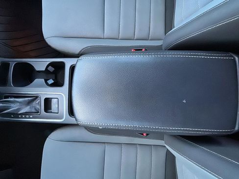 Used 2018 Ford Escape S image 37