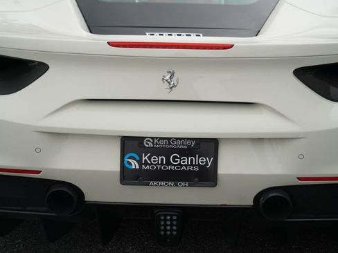 Used 2017 Ferrari 488 GTB RWD image 21