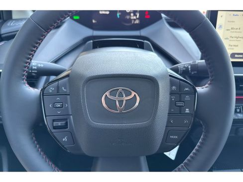 Used 2026 Toyota Prius Plug-In Hybrid FWD image 24