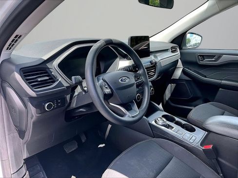 Used 2023 Ford Escape AWD image 13