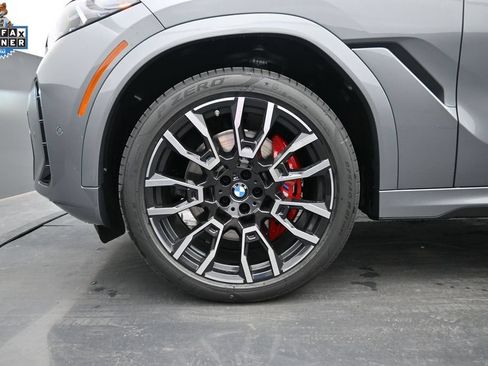 Used 2025 BMW X6 xDrive40i w/ Climate Comfort Package AWD/4WD image 4