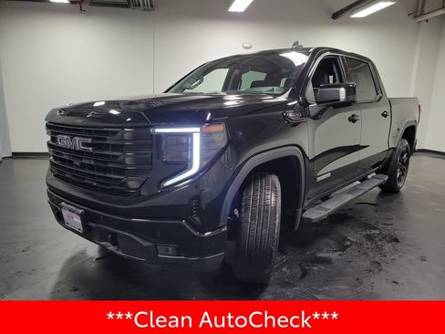 Used 2024 GMC Sierra 1500 Elevation w/ Elevation Premium Package AWD/4WD image 4