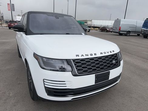 Used 2018 Land Rover Range Rover image 3