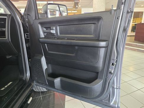 Used 2014 RAM 1500 Express image 12