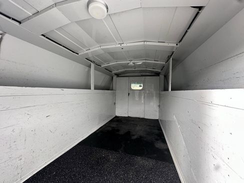 Used 2015 Chevrolet Express 3500 image 13