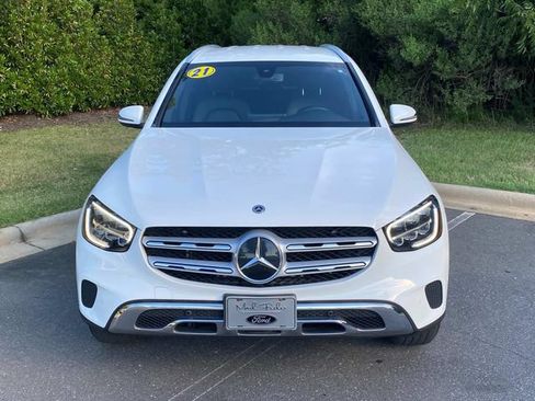 Used 2021 Mercedes-Benz GLC 300 4MATIC image 2