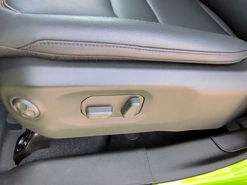 New 2025 Jeep Gladiator Sport image 13