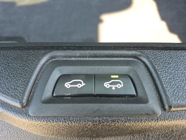 Used 2019 BMW X7 xDrive50i w/ M Sport Package AWD/4WD image 12
