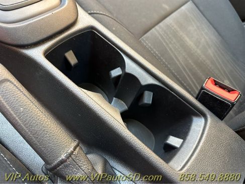 Used 2017 Ford Focus S image 25