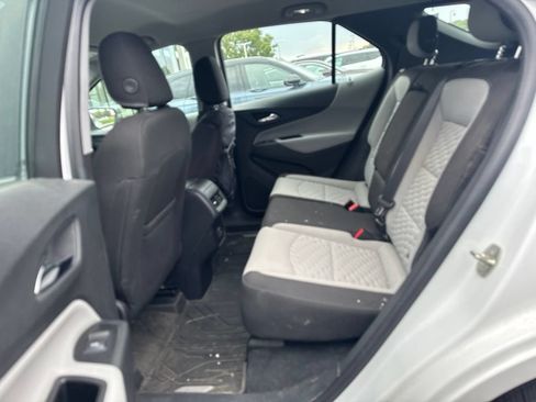 Used 2020 Chevrolet Equinox LS w/ LPO, Floor Liner Package AWD/4WD image 8