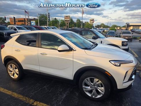 Used 2025 Buick Encore GX Preferred w/ Comfort Package AWD/4WD image 1