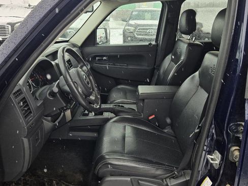 Used 2012 Jeep Liberty Sport image 11