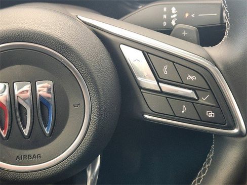 Certified 2025 Buick Envision Preferred image 17