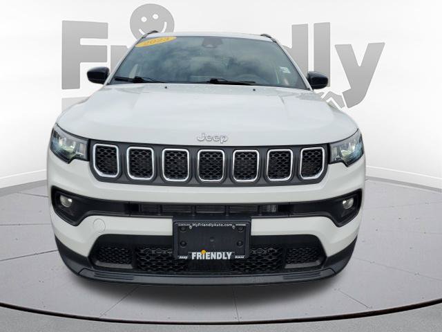 Used 2023 Jeep Compass Latitude w/ Convenience Group AWD/4WD image 8