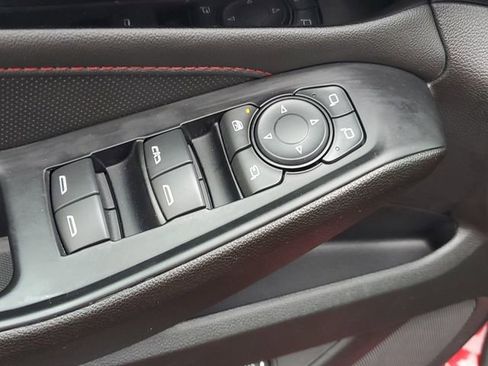 Certified 2023 Chevrolet Traverse RS image 18