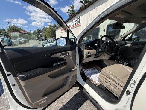 Used 2017 Honda Ridgeline RTL-E image 11