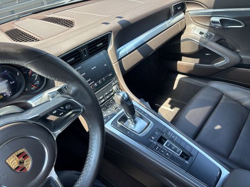Used 2017 Porsche 911 Carrera image 20