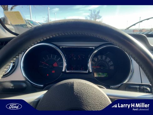 Used 2006 Ford Mustang GT Premium image 10