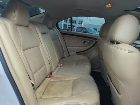 Used 2017 Ford Taurus Limited w/ Driver Assist Package FWD image 26