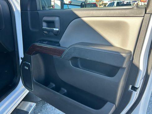 Used 2018 GMC Sierra 2500 SLT w/ Duramax Plus Package image 23