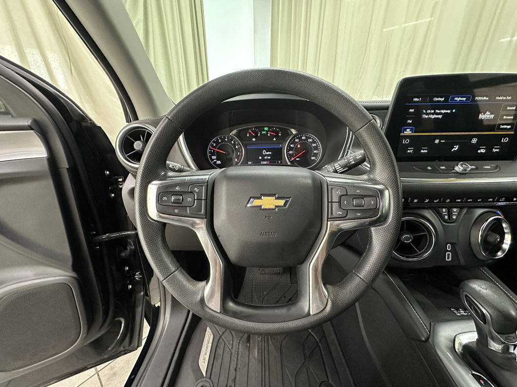Used 2024 Chevrolet Blazer LT w/ Redline Edition FWD image 25