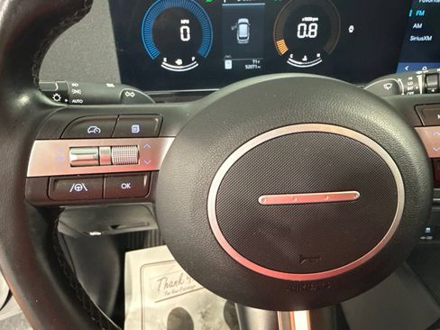 Used 2025 Hyundai Kona SEL AWD/4WD image 36