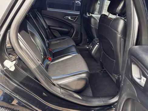 Used 2016 Chrysler 200 S w/ Comfort Group image 28