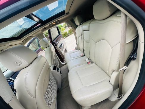 Used 2013 Cadillac SRX Luxury image 19