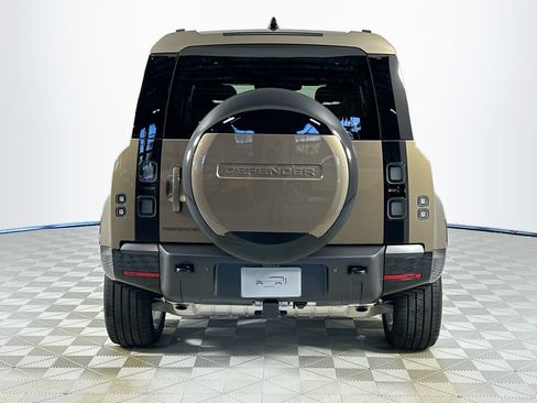 Used 2026 Land Rover Defender 110 X-Dynamic SE AWD/4WD image 6