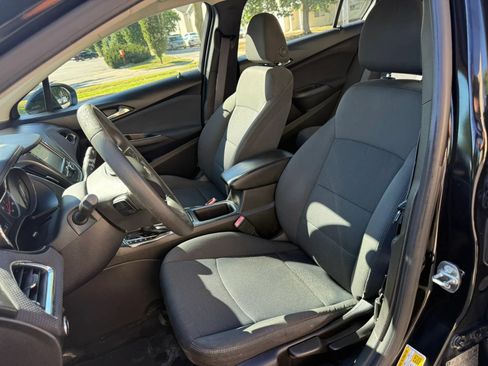 Used 2016 Chevrolet Cruze LT FWD image 11