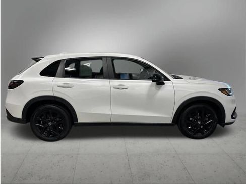 Certified 2024 Honda HR-V Sport image 7