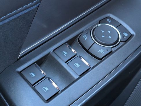 New 2025 Ford F150 Platinum w/ FX4 Off-Road Package image 21