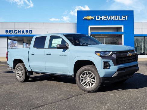 Used 2026 Chevrolet Colorado LT RWD image 1