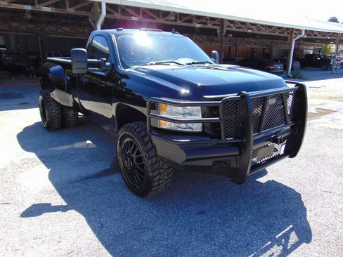 Used 2013 Chevrolet Silverado 3500 LT image 2