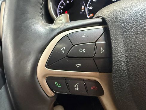 Used 2015 Jeep Grand Cherokee Altitude AWD/4WD image 41