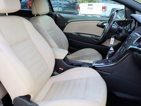 Used 2017 Buick Cascada Premium image 24