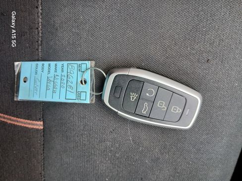 Used 2020 Nissan Versa SR w/ Convenience Package FWD image 31
