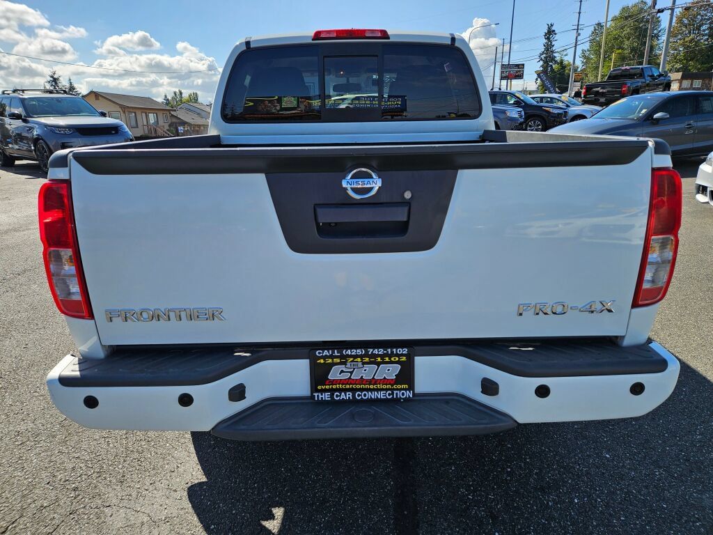 Used 2016 Nissan Frontier PRO-4X w/ Pro-4x Graphics Package AWD/4WD image 5