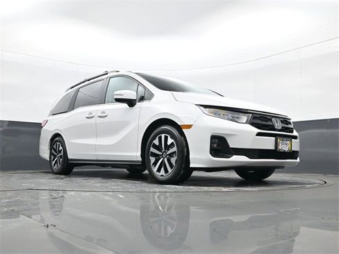 Used 2025 Honda Odyssey EX-L image 25