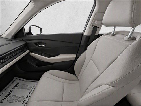 Used 2025 Honda Accord LX image 24
