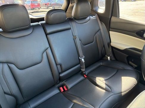 Used 2024 Jeep Compass Limited w/ Sun and Sound Group image 16