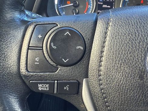 Used 2019 Toyota Corolla SE w/ SE Premium Package image 12