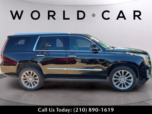 Used 2020 Cadillac Escalade Premium Luxury AWD/4WD image 4