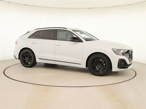 New 2026 Audi SQ8 Premium Plus image 9