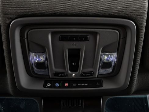 Used 2025 Chevrolet Silverado 2500 LTZ w/ LTZ Plus Package image 26